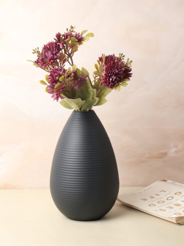 Klova Grpahite Vase